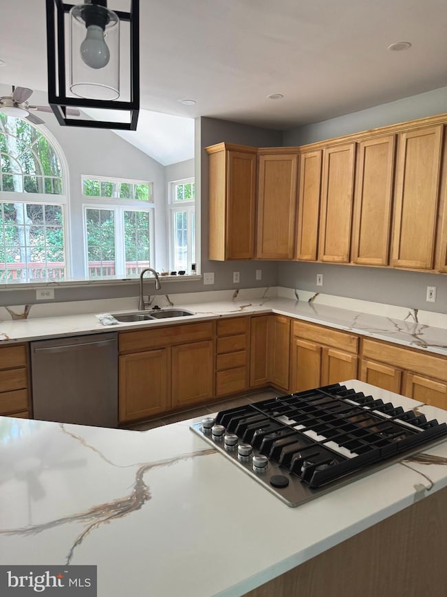 10400 Twin Knoll Way, Upper Marlboro, MD 20772 - photo 5