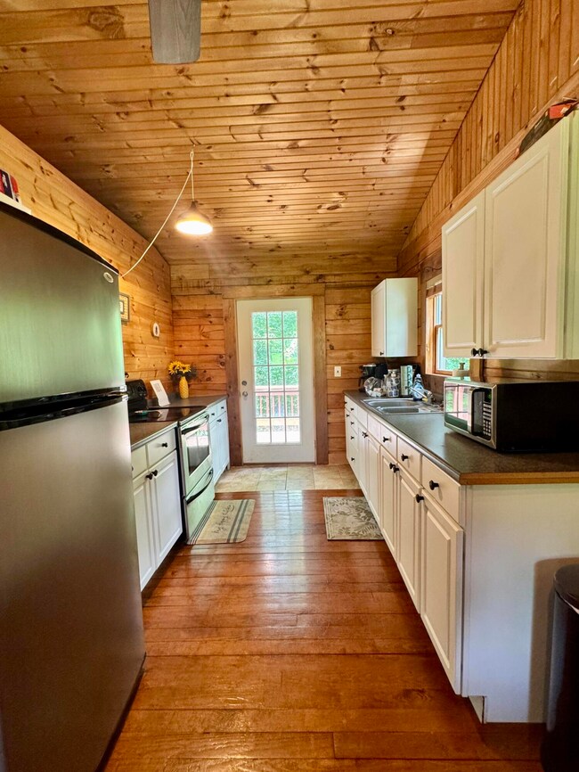 264 Persinger Rd unit 264, Canvas, WV 26662 - photo 4