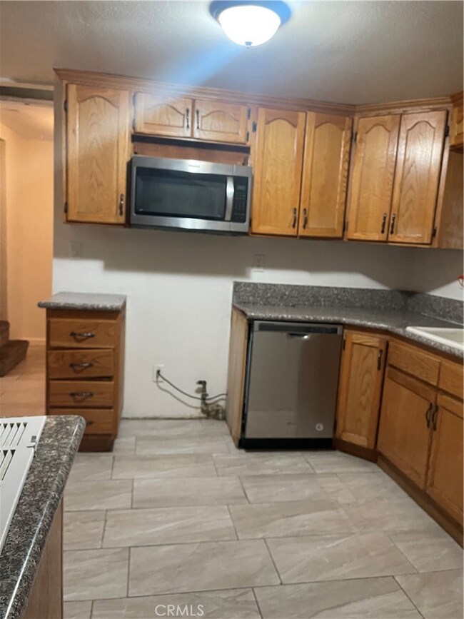 2116 La Verne Ave, Highland, CA 92346 - photo 6