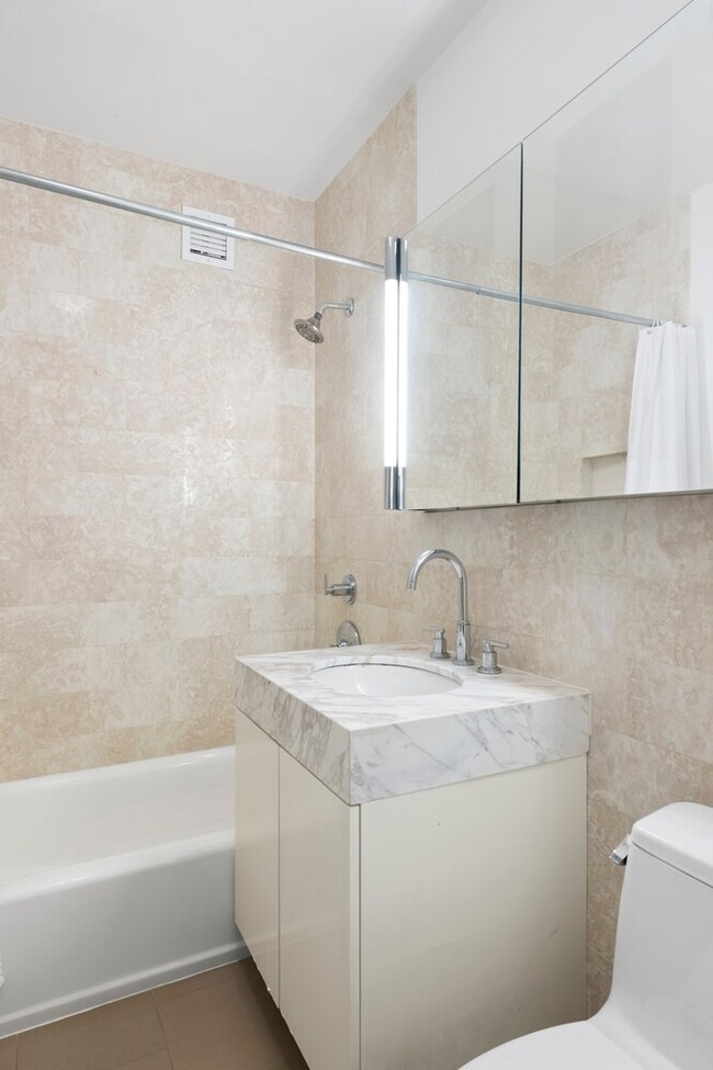 SixtyFour unit 5F, New York, NY 10065 - photo 6