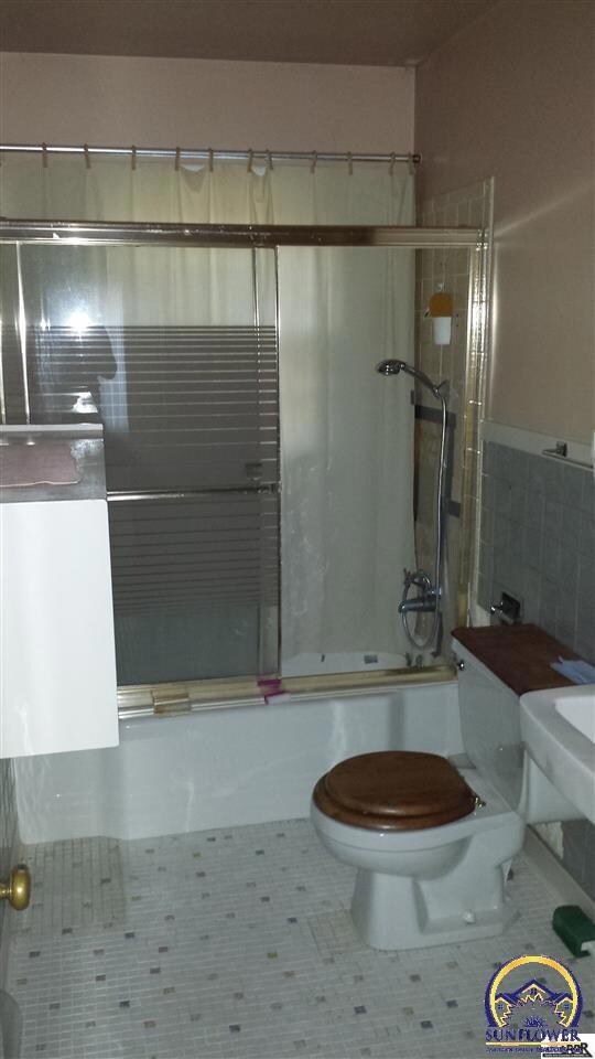 857 SW Webster Ave, Topeka, KS 66606 - photo 5