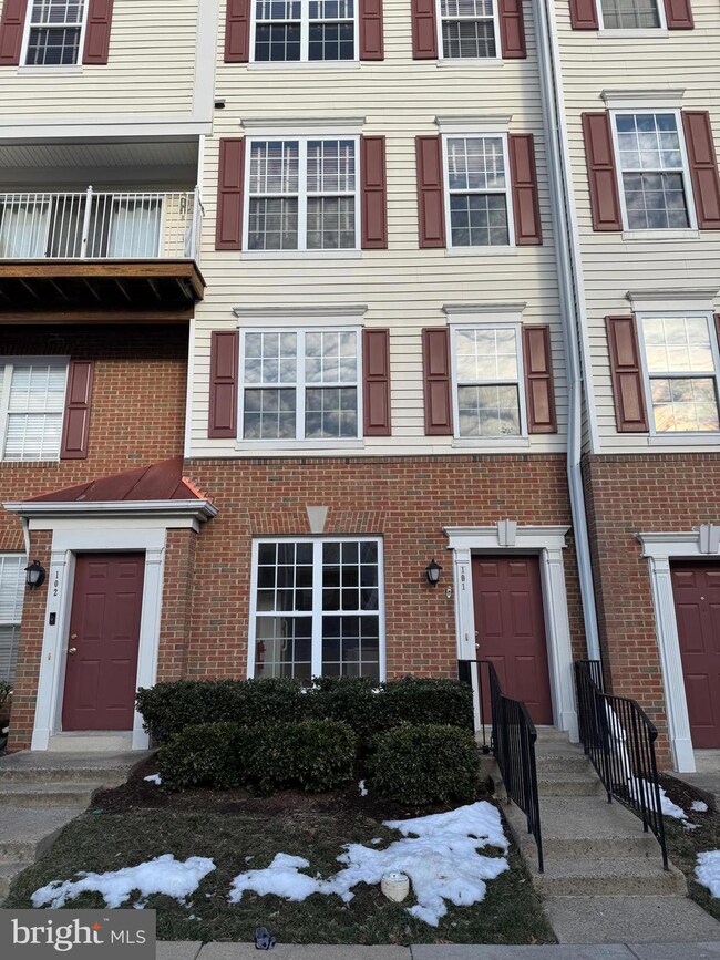 2489 Quick St unit 101, Herndon, VA 20171 - photo 3