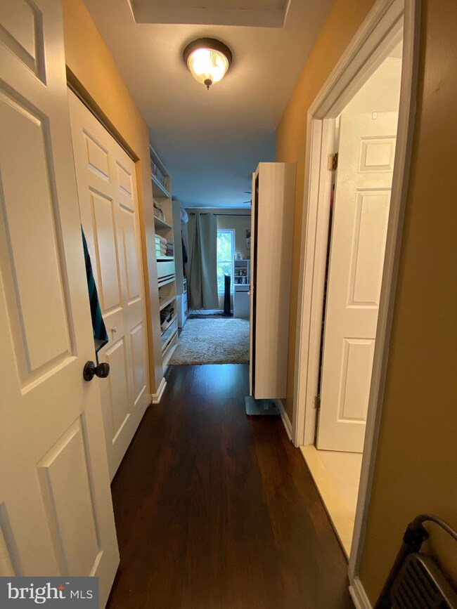 5839 Orchard Hill Ct unit 5839, Clifton, VA 20124 - photo 4