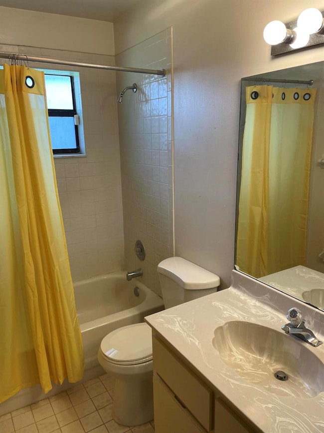 4290 Woodstock Dr unit D, West Palm Beach, FL 33409 - photo 6