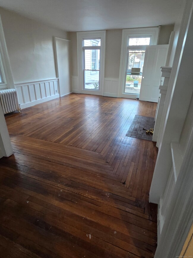 32 Channing St unit 1, New London, CT 06320 - photo 6