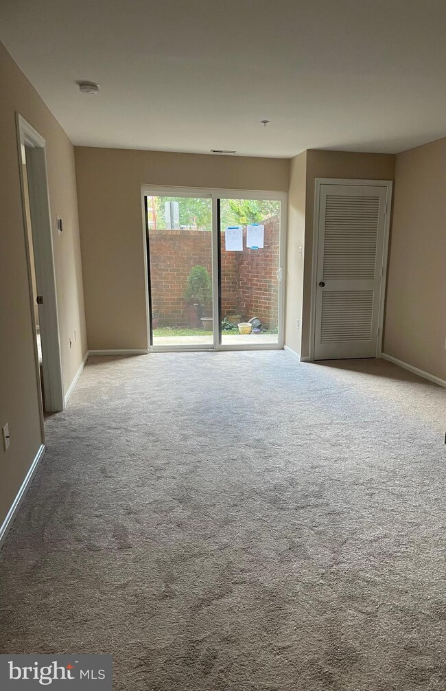 Clipper Cay unit 111, Annapolis, MD 21401 - photo 7