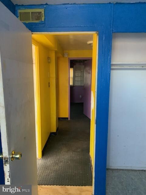 3160 Shiloh Ct, Halethorpe, MD 21227 - photo 7