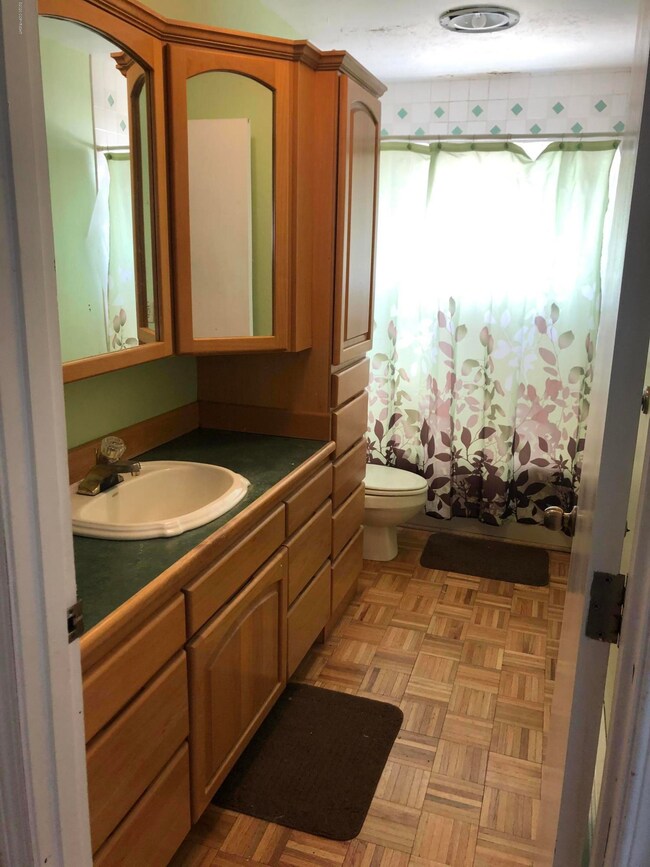 Full Bath on Main floor
