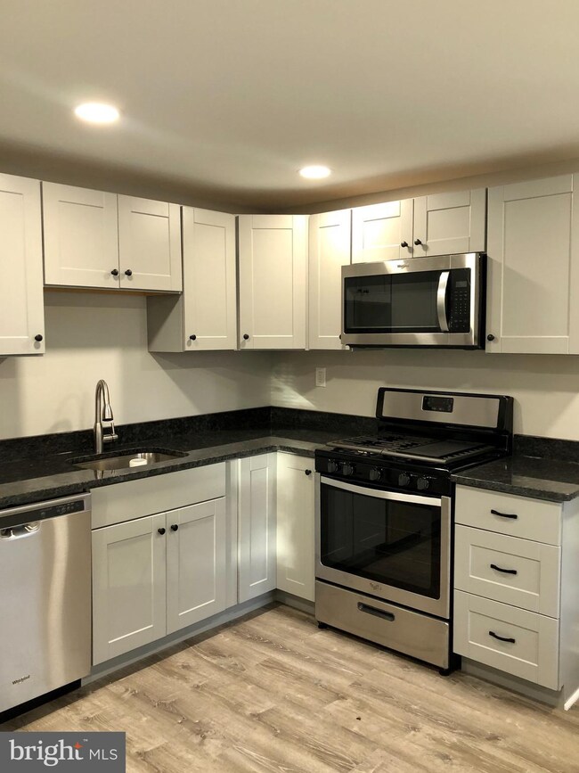 110 Garrett Ave, Bryn Mawr, PA 19010 - photo 2