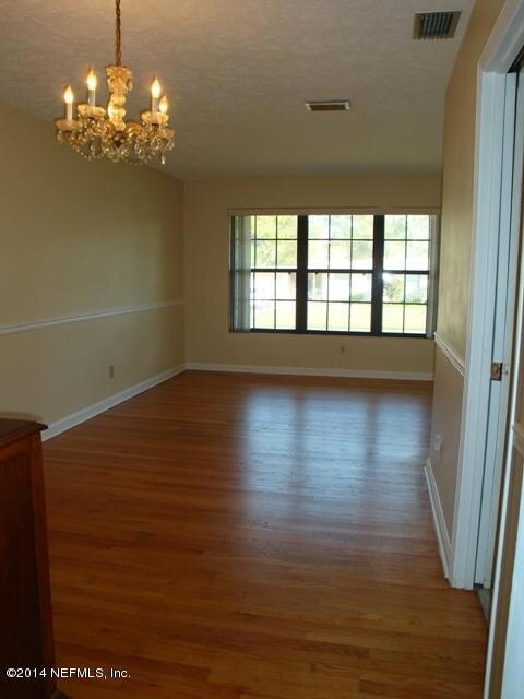 6331 Solandra Dr, Jacksonville, FL 32210 - photo 5