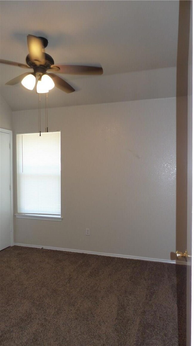 228 Rentz Place Cir unit 226, Weatherford, TX 76086 - photo 3