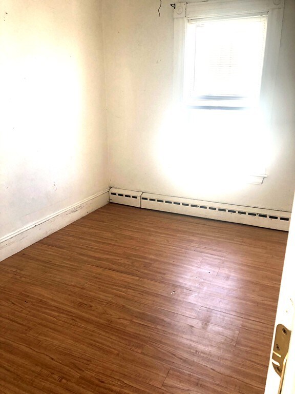 9 Laurel St unit 2, Lynn, MA 01905 - photo 6