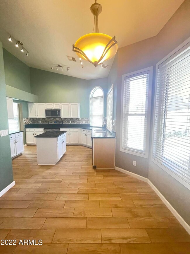 658 N Poplar Ct, Chandler, AZ 85226 - photo 6