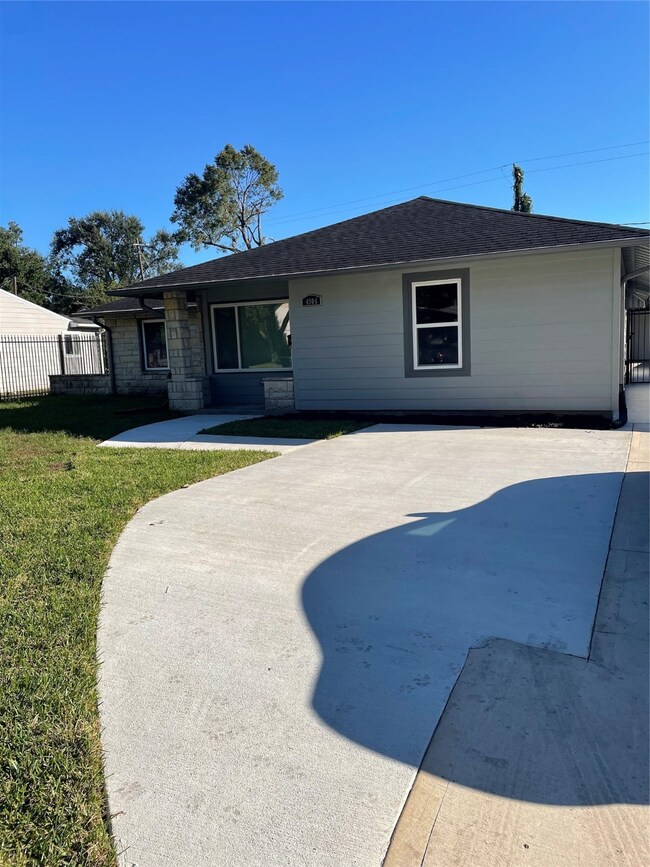 4906 Ventura Ln, Houston, TX 77021 - photo 2