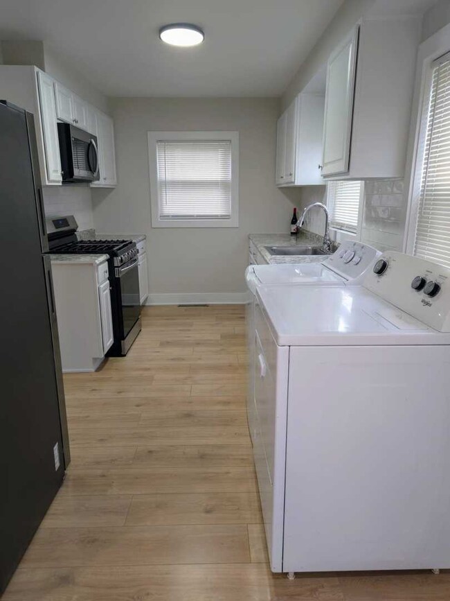 16117 Wolcott Ave, Markham, IL 60428 - photo 6