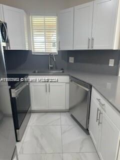 18320 NW 68th Ave unit C, Hialeah, FL 33015 - photo 2