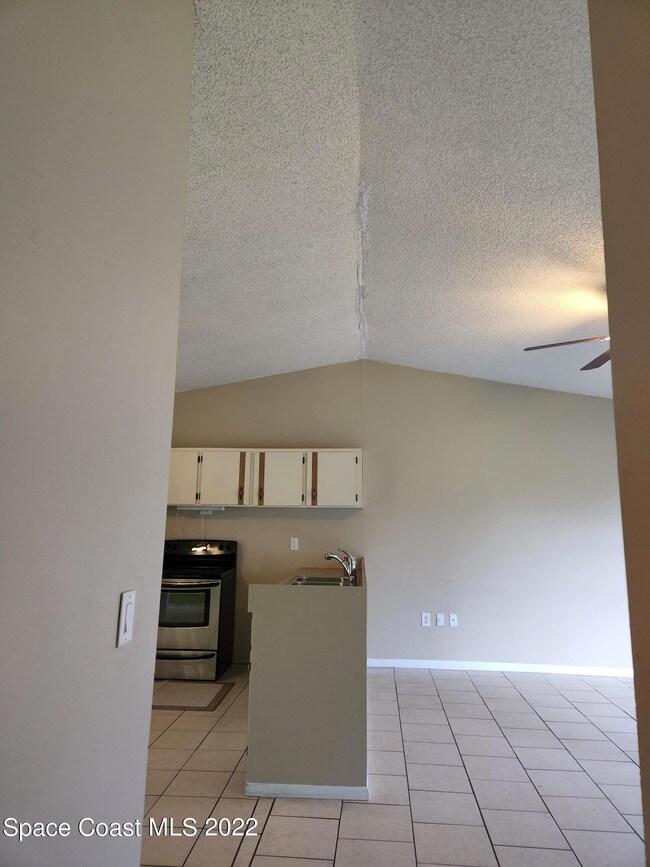 LR ceiling