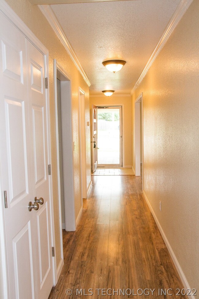 4012 S Narcissus Ave, Broken Arrow, OK 74011 - photo 7