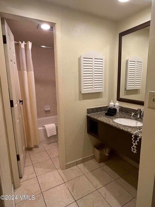 2108 guest bath