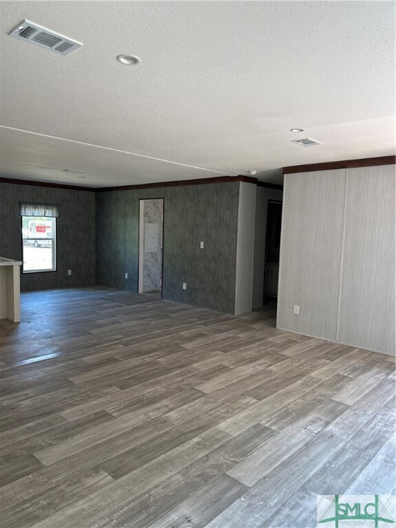 Open Floor Plan
