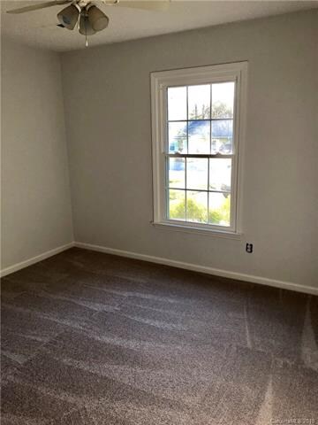 3 bedrooms all w new paint and carpet