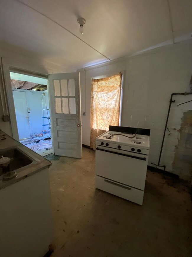 2909 Hood St, Columbus, GA 31906 - photo 2