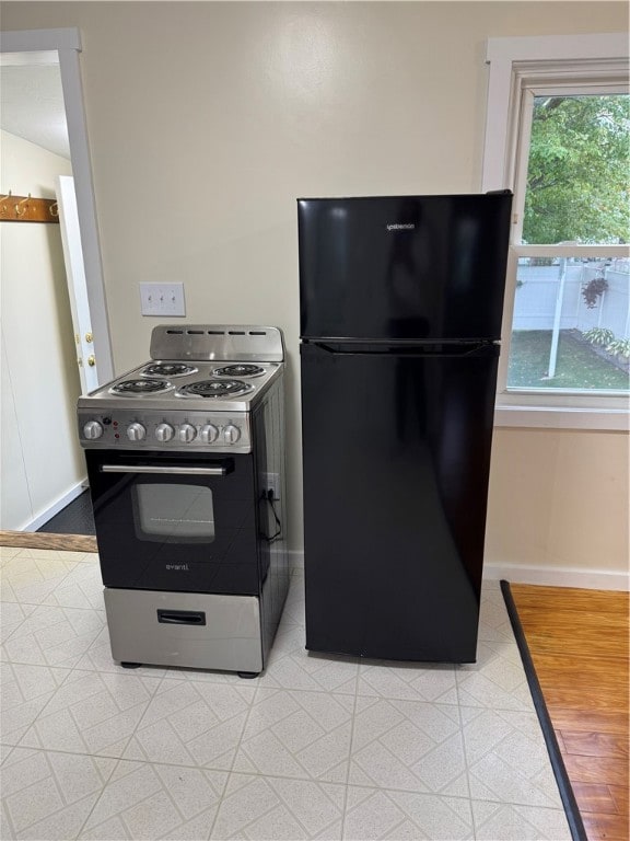 32 Chester St unit 2, Tiverton, RI 02878 - photo 3