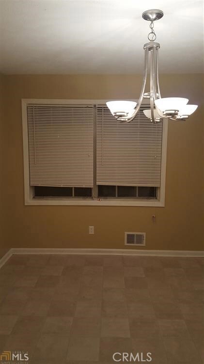 811 Robin Dr SE unit 11, Conyers, GA 30094 - photo 4