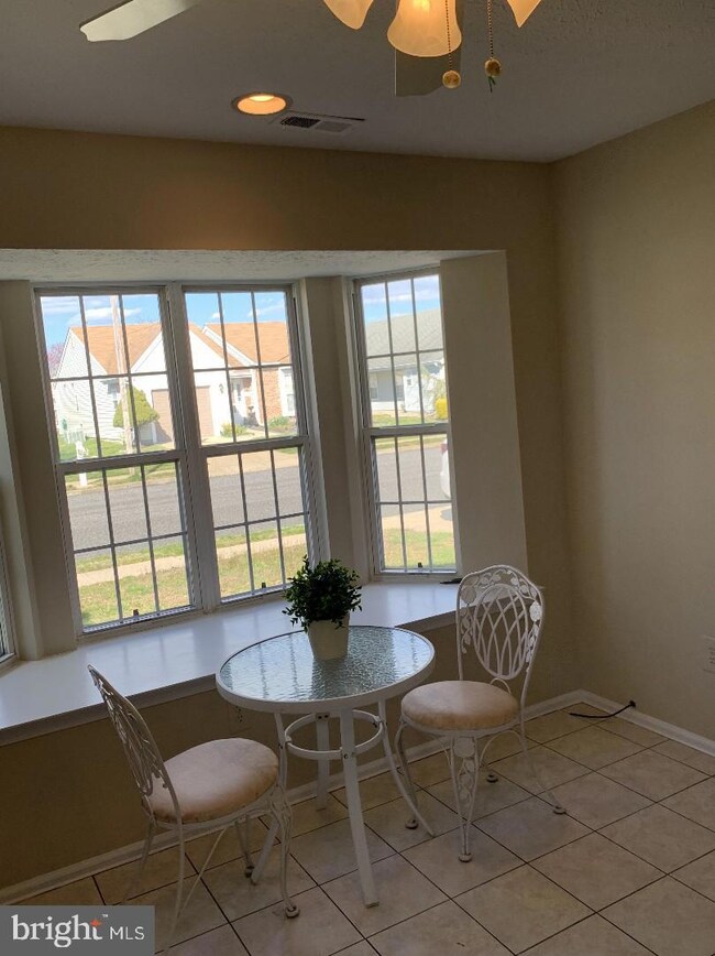 624 Cascade Dr S, Mount Laurel, NJ 08054 - photo 4