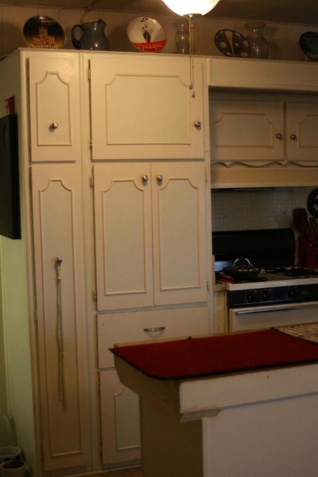 9751 Blackwell Rd, Central Point, OR 97502 - photo 5