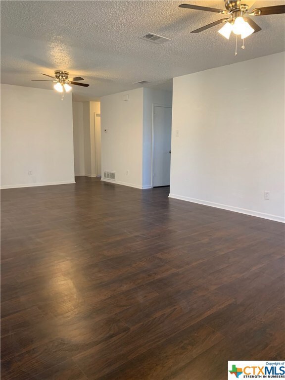 1102 Magnolia St, Copperas Cove, TX 76522 - photo 4