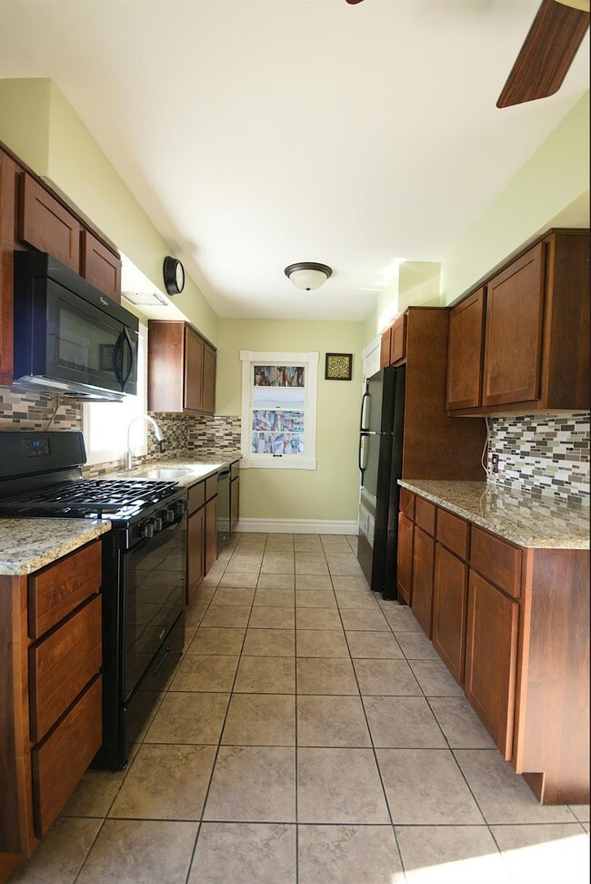 8716 Cottage Grove Ave, Highland, IN 46322 - photo 7