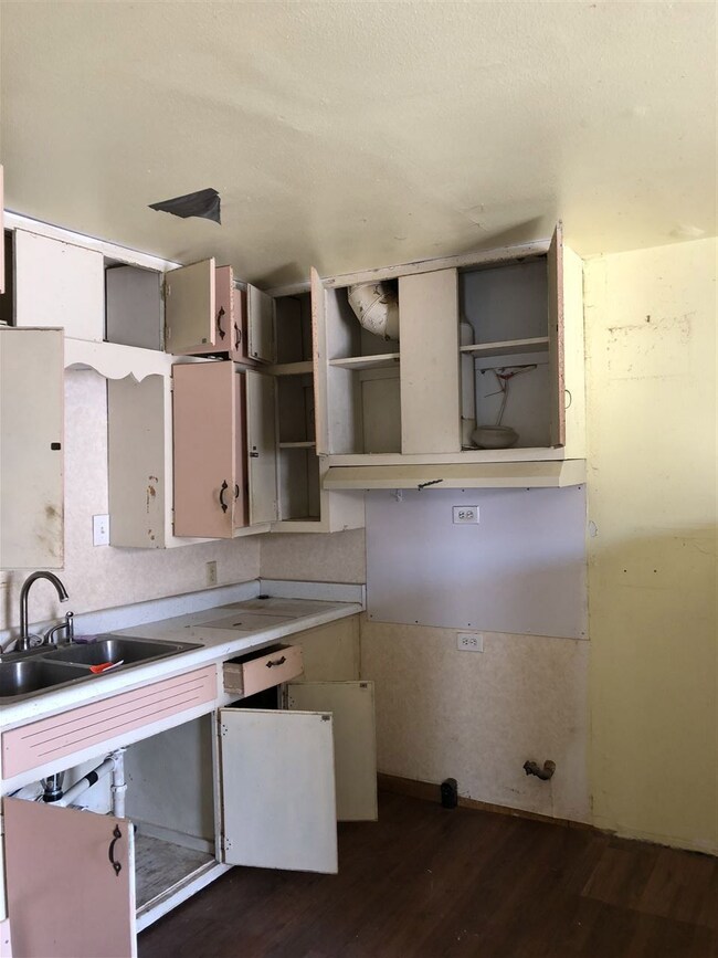 2501 Pecan Dr, Alamogordo, NM 88310 - photo 3