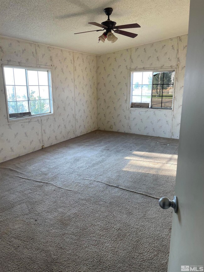 645 Verwolf Dr, Winnemucca, NV 89445 - photo 6