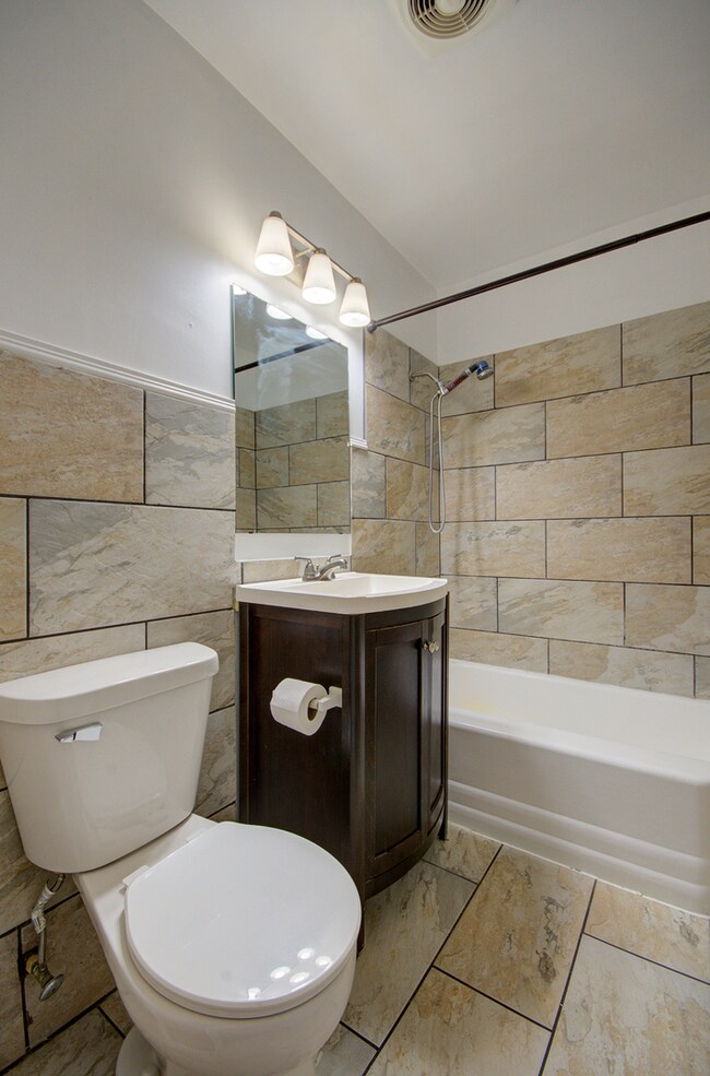 1105 Helen Ave, Joliet, IL 60433 - photo 6