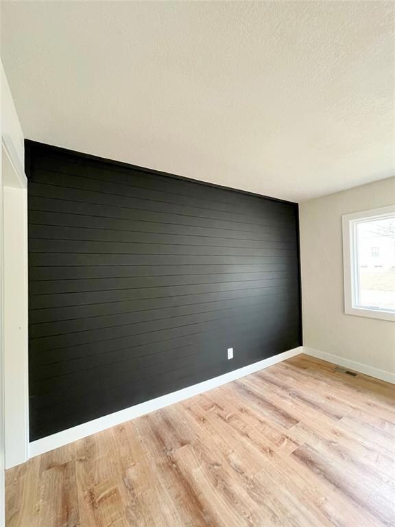 6116 Clark St, Des Moines, IA 50311 - photo 3