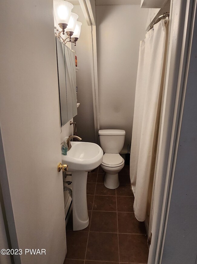 128 Waterview Dr, Hawley, PA 18428 - photo 6