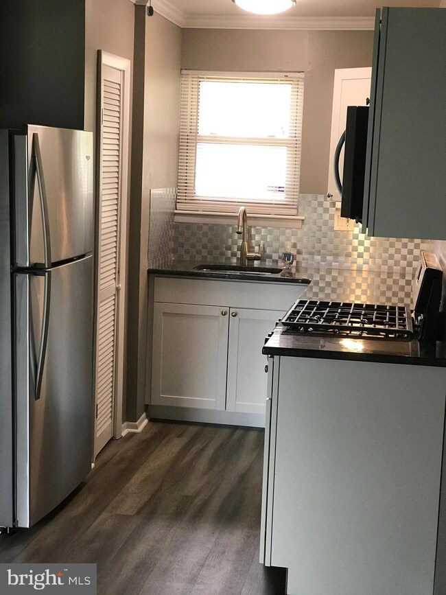 215 La Cascata, Clementon, NJ 08021 - photo 3