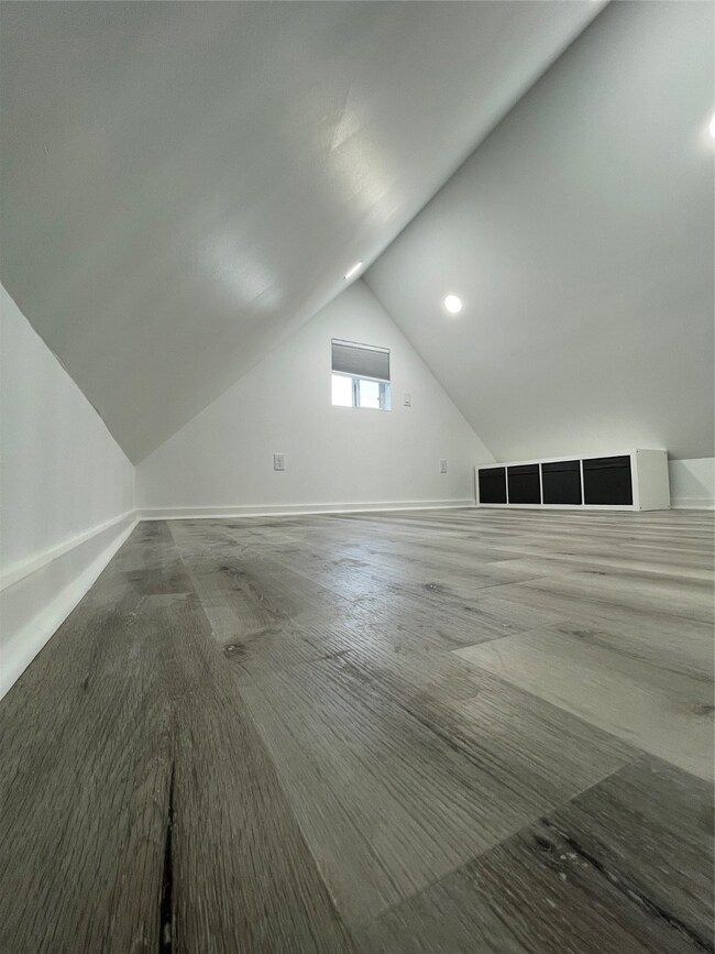 416 Avenue of Oaks St unit C, Houston, TX 77009 - photo 4