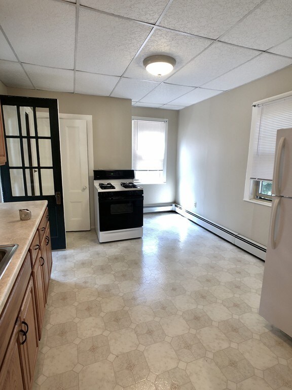 19 Northey St unit 2, Salem, MA 01970 - photo 4