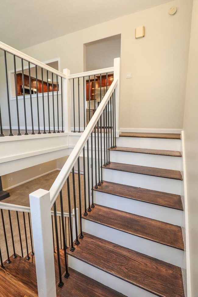 1 Daw St, Hudson, NH 03051 - photo 3