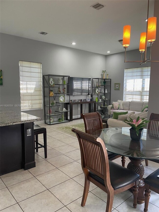 3320 NW 84th Way unit 3320, Pembroke Pines, FL 33024 - photo 6