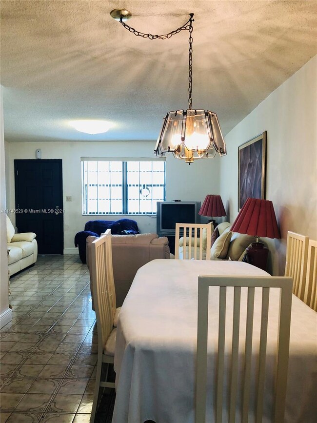 4312 SW 69th Ave, Miami, FL 33155 - photo 4