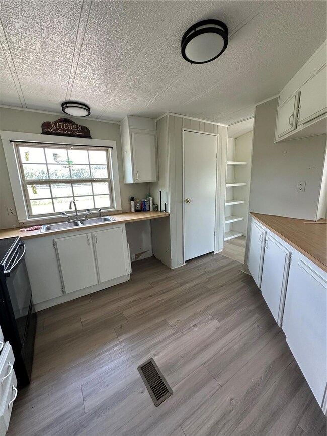 4802 Midway Rd, Weatherford, TX 76085 - photo 6