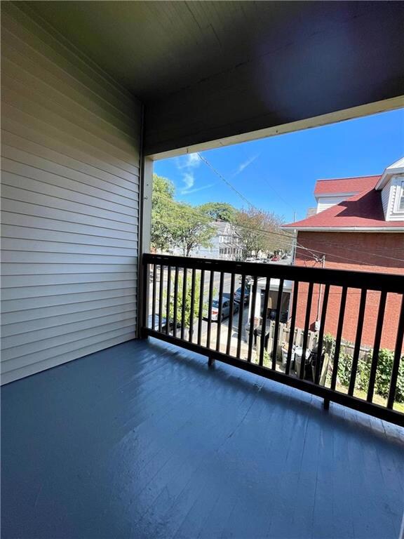 834 Main St unit 2 Rear, Bethlehem, PA 18018 - photo 2