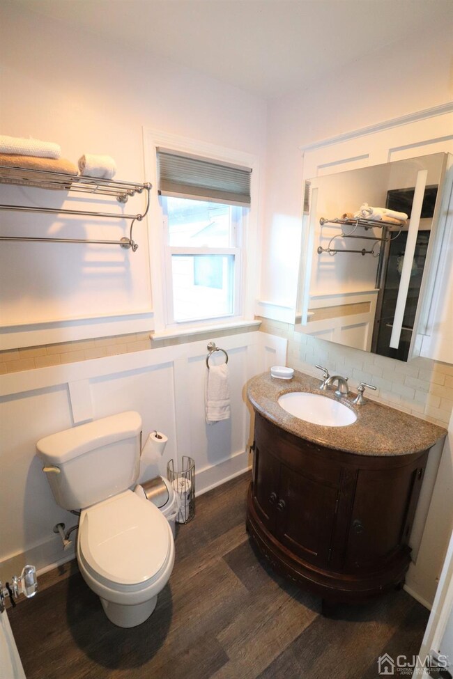 Master Bedroom Bath