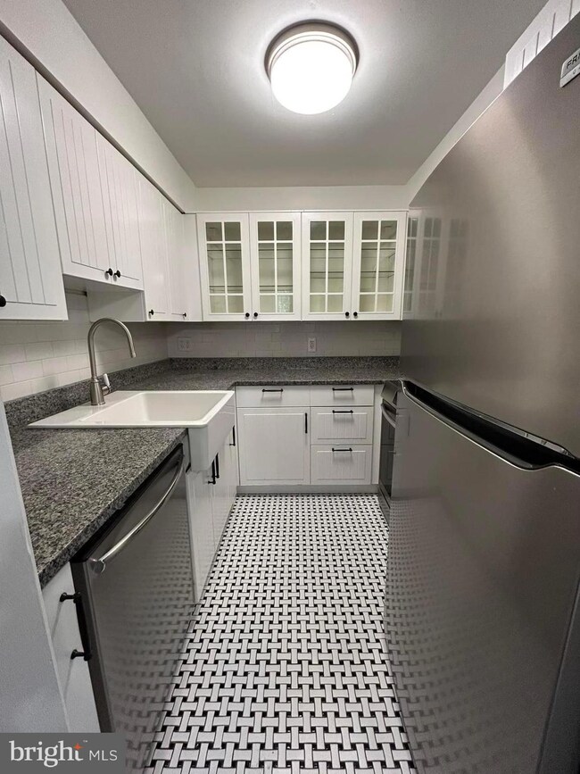 105 Glenn Rd unit 10, Ardmore, PA 19003 - photo 3