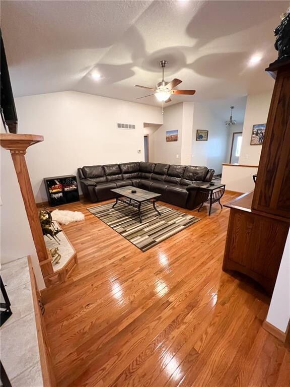 622 S 10th St, Adel, IA 50003 - photo 3