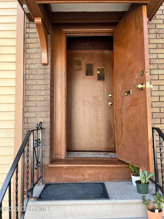 76 Spring St, Albany, NY 12210 - photo 3