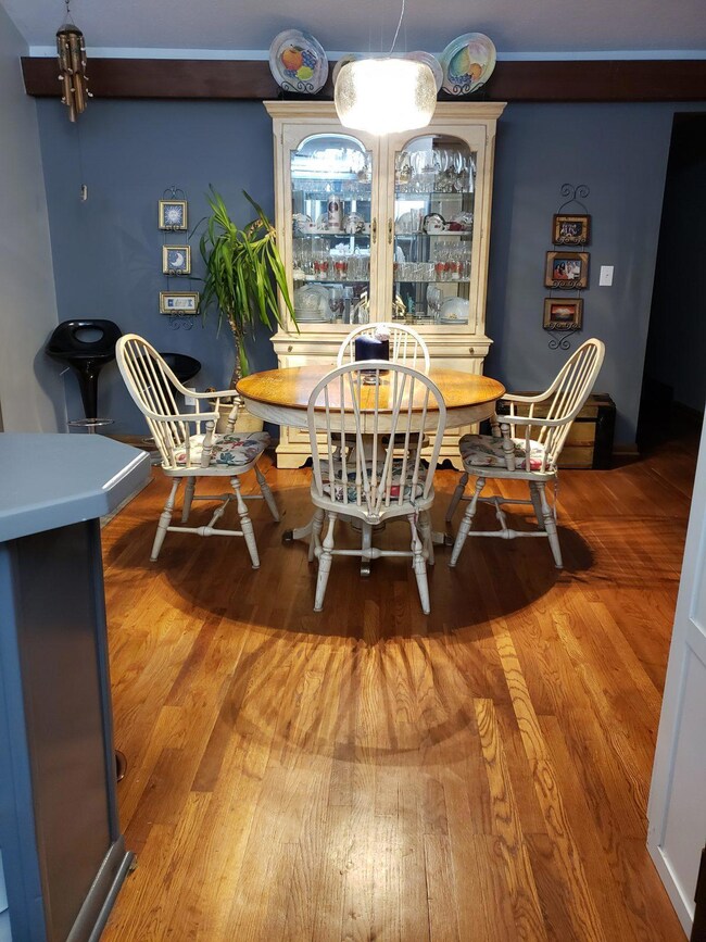 5577 Cherrywood Rd, Columbus, OH 43229 - photo 6